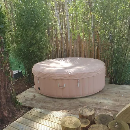 Tente de luxe Dans Les Arbres